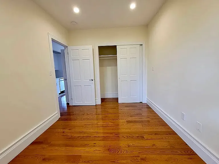 204 W 10th St #91 — Photo 6