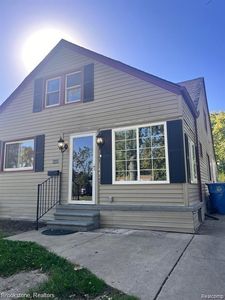 5642 S Gulley Rd, Dearborn Heights, MI, 48125