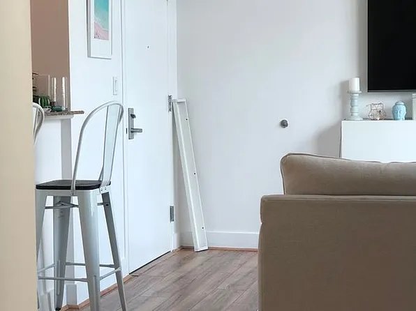 9055 SW 73rd Ct APT 402, Miami, FL 33156