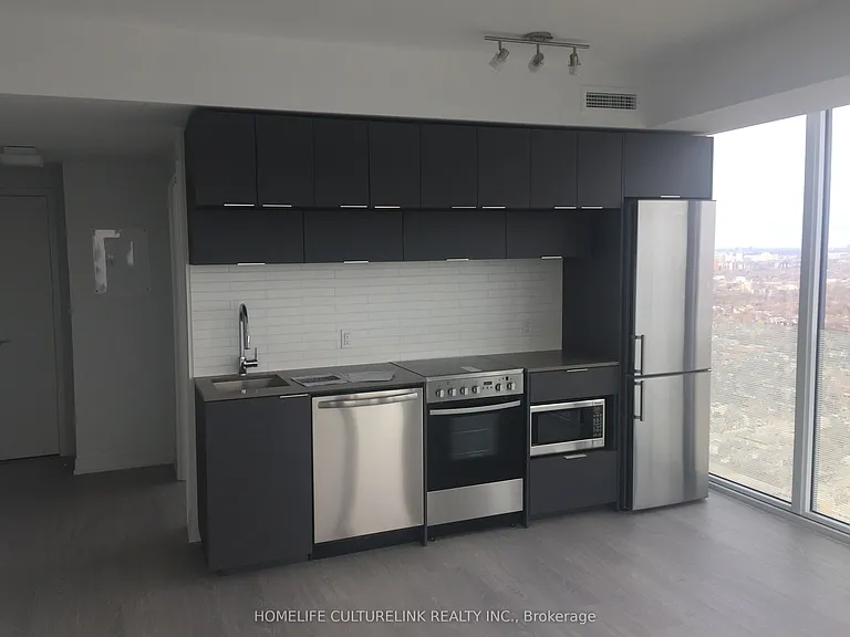 181 Dundas St E #5505 — Photo 4