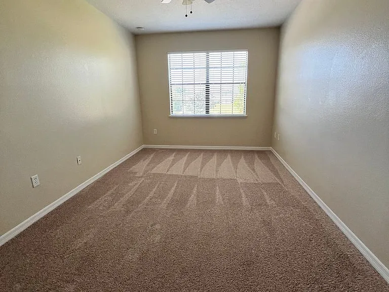 2202 Seven Oaks Dr — Photo 17