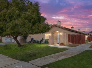 548 Yellow Meadow Ct, Bakersfield, CA 93308