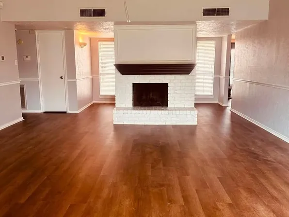 3812 Hackberry Ln, Bedford, TX 76021