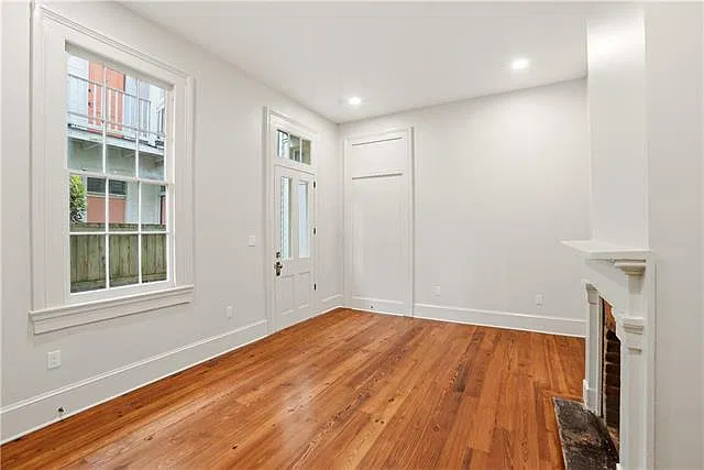 2 bed, 2.0 bath, 1025 sqft, $2,700 — Photo 3