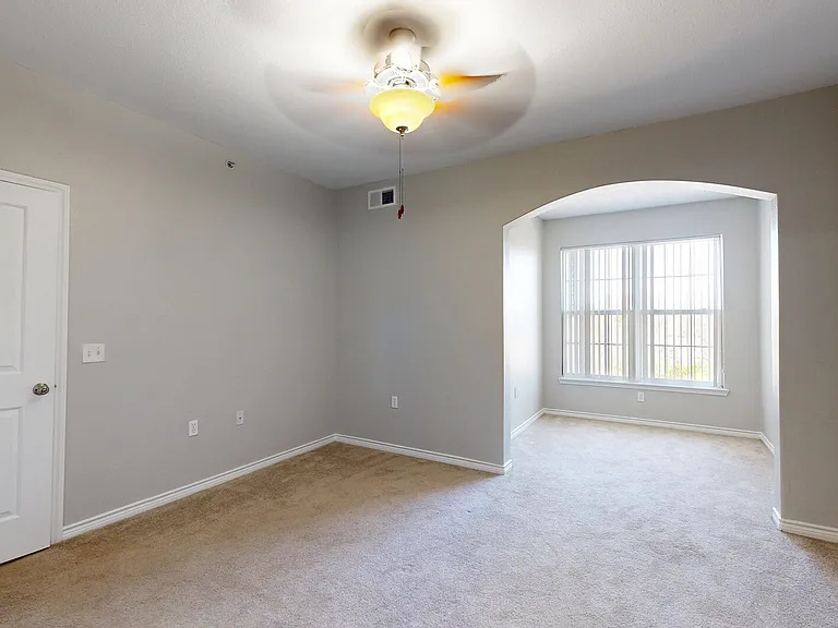 Ridge at Blue Hills — Photo 75