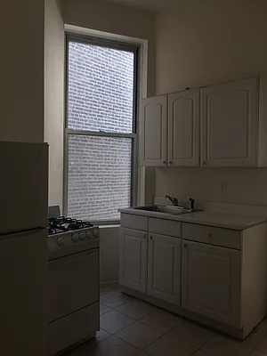 Rented by Flatiron Real Estate Advisors LLC | media 12