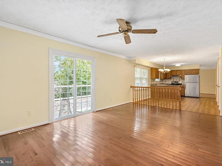 2505 Buckingham Ct — Photo 21