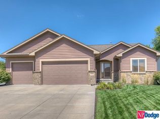 20208 Crystal Ave, Gretna, NE 68028