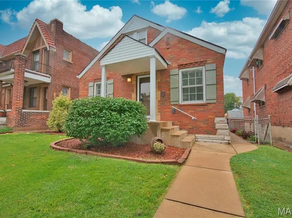 5251 Pernod Ave, Saint Louis, MO 63139