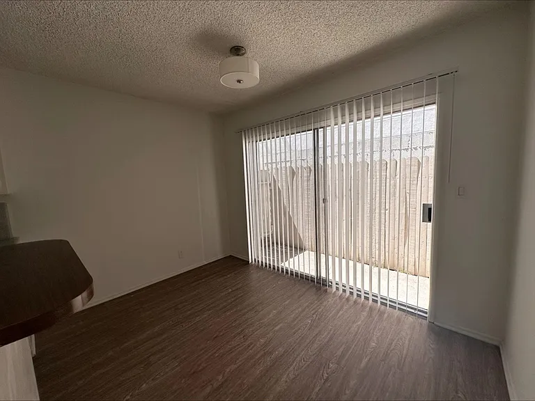1953 Overland Ave #3 — Photo 8
