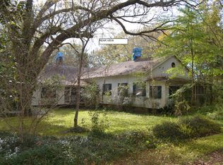 53400 Hixon Ln, Stockton, AL 36579