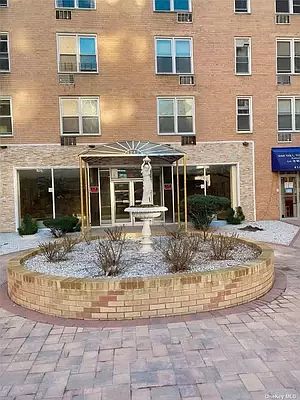 1st image of 42-42 Colden St APT D20