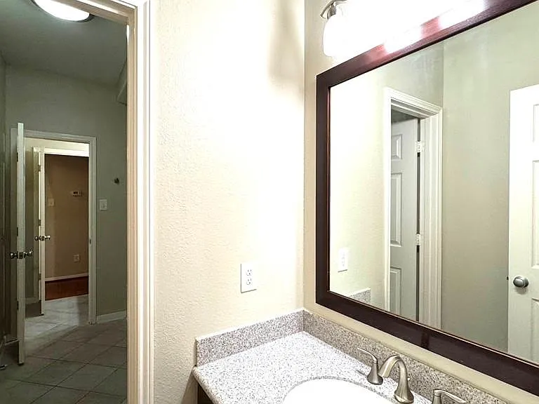 8923 Willow Wind Ln — Photo 32