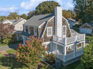 154 Clinton Ave, Huntington, NY 11743