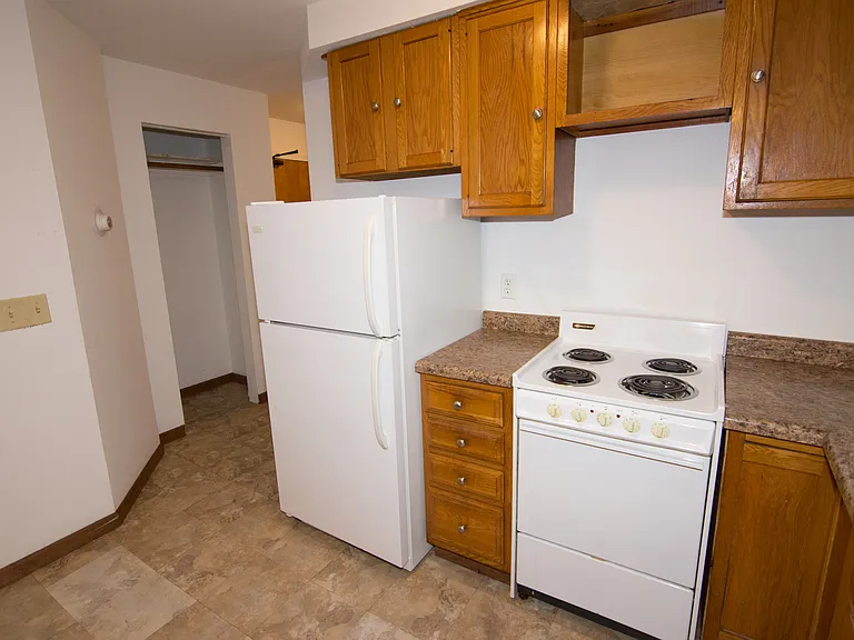 Stevens Square Apartments — Photo 185