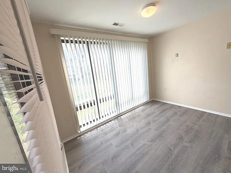 18131 Chalet Dr #24-103 — Photo 15