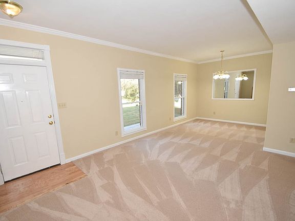 3rd image of 6607 Danbrooke Park Dr