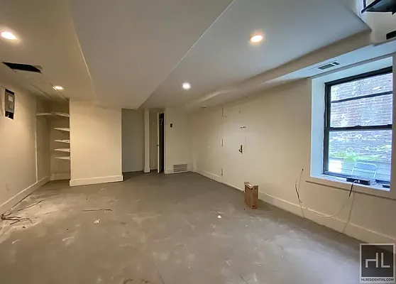 Rented by Highline Residential | media 8