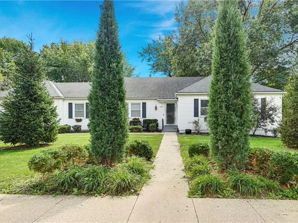 4401 W 95th St, Overland Park, KS 66207