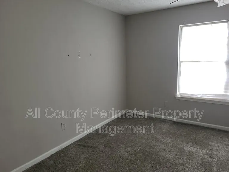 7620 Creekside Ln — Photo 13