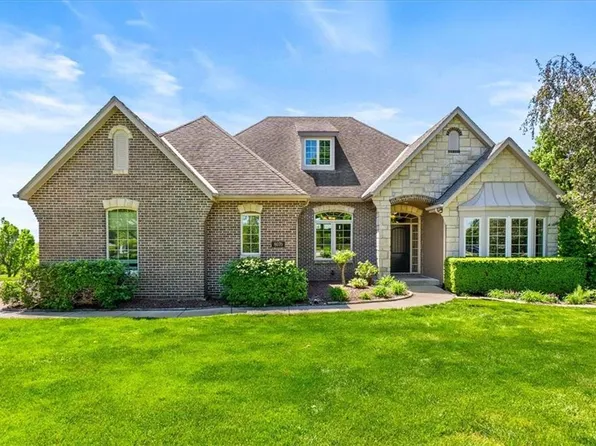 8070 Green Glades Ct, Kansas City, MO 64152