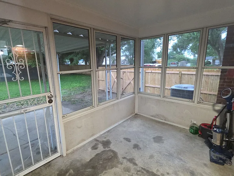 4829 Fielding Way — Photo 23