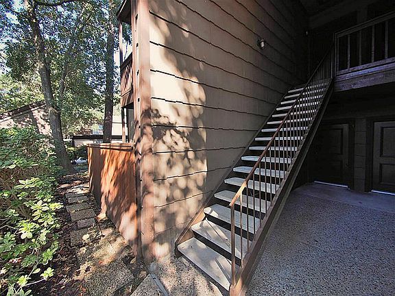 2nd image of 11711 Memorial Dr APT 643