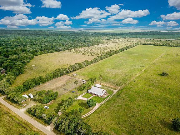 4th image of 4394 County Road 384