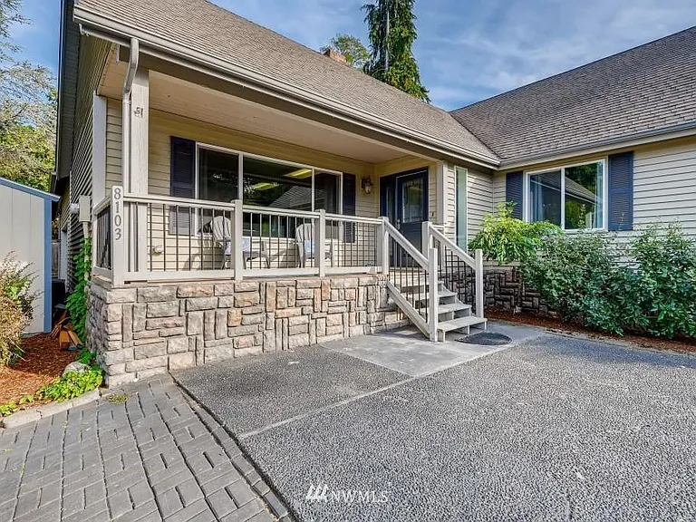 8103 NE 158th St — Photo 26