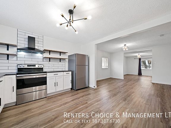 3rd image of 230 3rd St SE #2