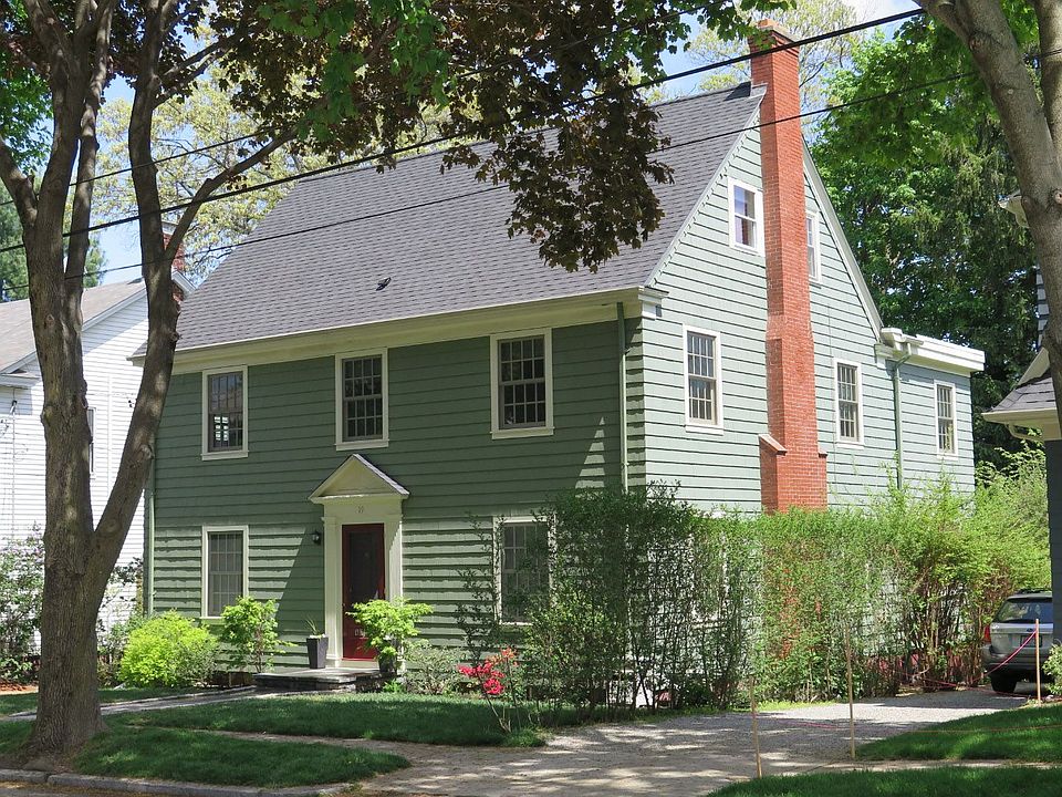 2nd image of 19 Holly St