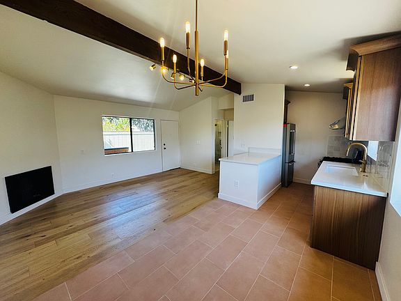 4th image of 614 Victoria Ave APT B