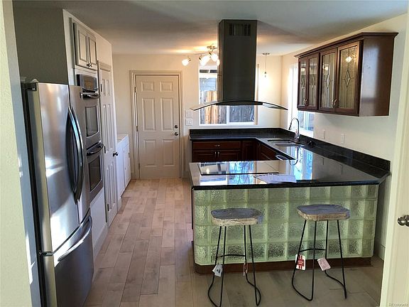 4th image of 2700 W 1st Ave