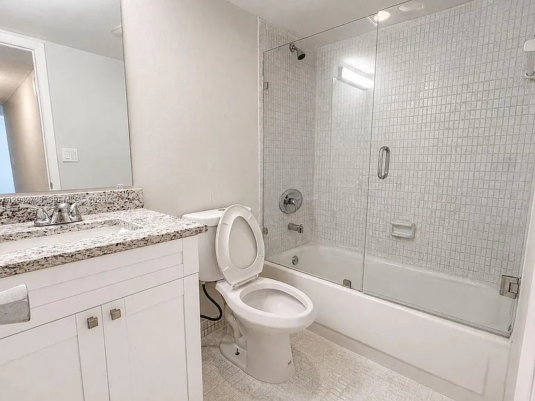 20200 W Country Club Dr #Penthouse 16 — Photo 14