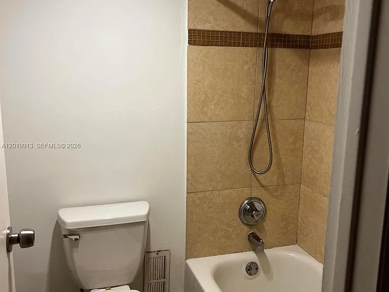 3101 N Country Club Dr #510 — Photo 10