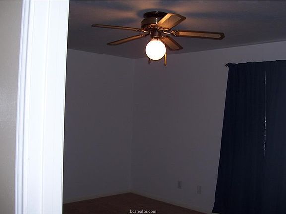 5th image of 1213 Schumacher St