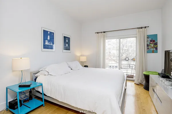 Sold by Town Residential | media 4