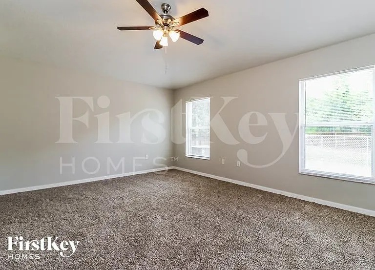 826 Barrister Dr — Photo 9