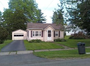 123 Lakeview Ave, Lakewood, NY 14750
