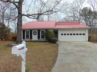 8040 New England Dr, North Charleston, SC 29420