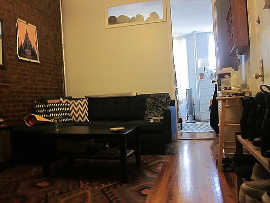 2nd image of 464 Wilson Ave #3G