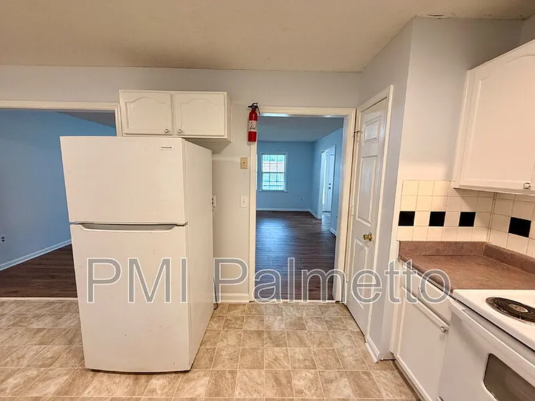 119 Chatham Cir — Photo 10
