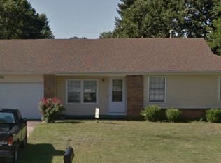 706 E Walnut Lawn St, Springfield, MO 65807