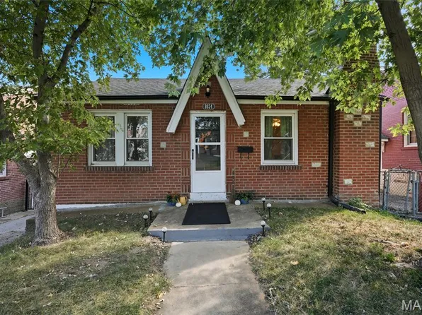 8034 Genesta St, Saint Louis, MO 63123