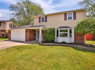 126 Chateau Ct, Depew, NY 14043