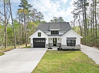 9089 N Comanche Cir, Willis, TX 77378