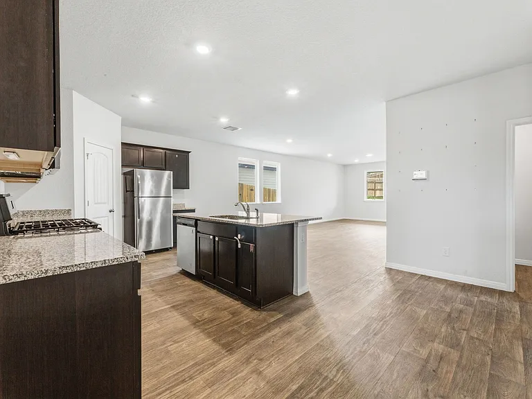 202 Eagle Mountain Trl — Photo 5