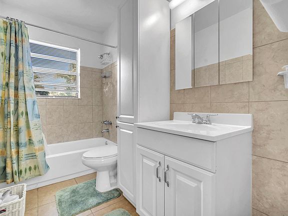 3rd image of 1341 NW 176th Terrace