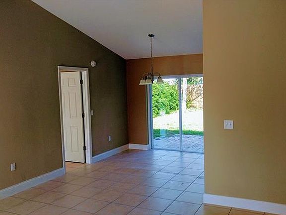 3rd image of 7733 Boreas Dr