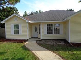 9405 Octavia Ln, Navarre, FL 32566